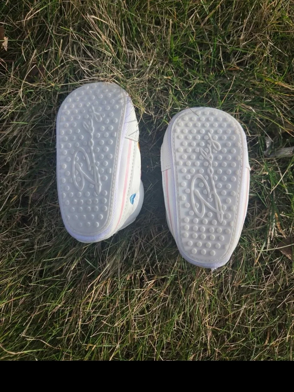 Kids White Heart Accent Velcro Sneakers